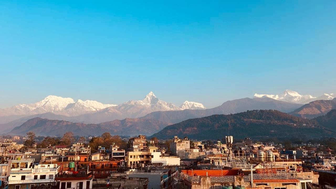 Penthouse 3 Bedroom Apartment With A Beautiful View Pokhara Kültér fotó